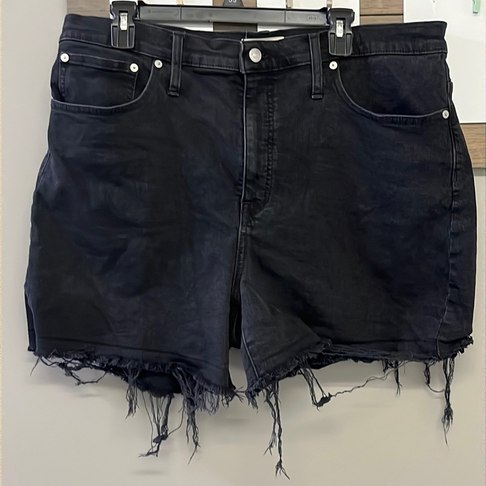Madewell Women’s High Rise Denim Black Distressed Shorts- Size 33